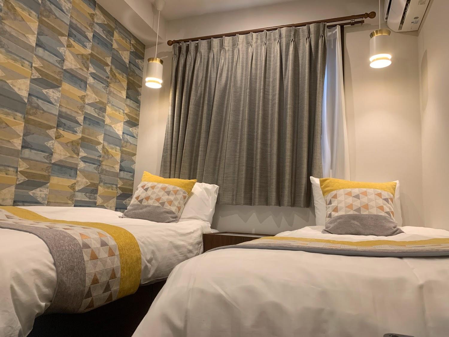 Cover Image for I GO HOTEL