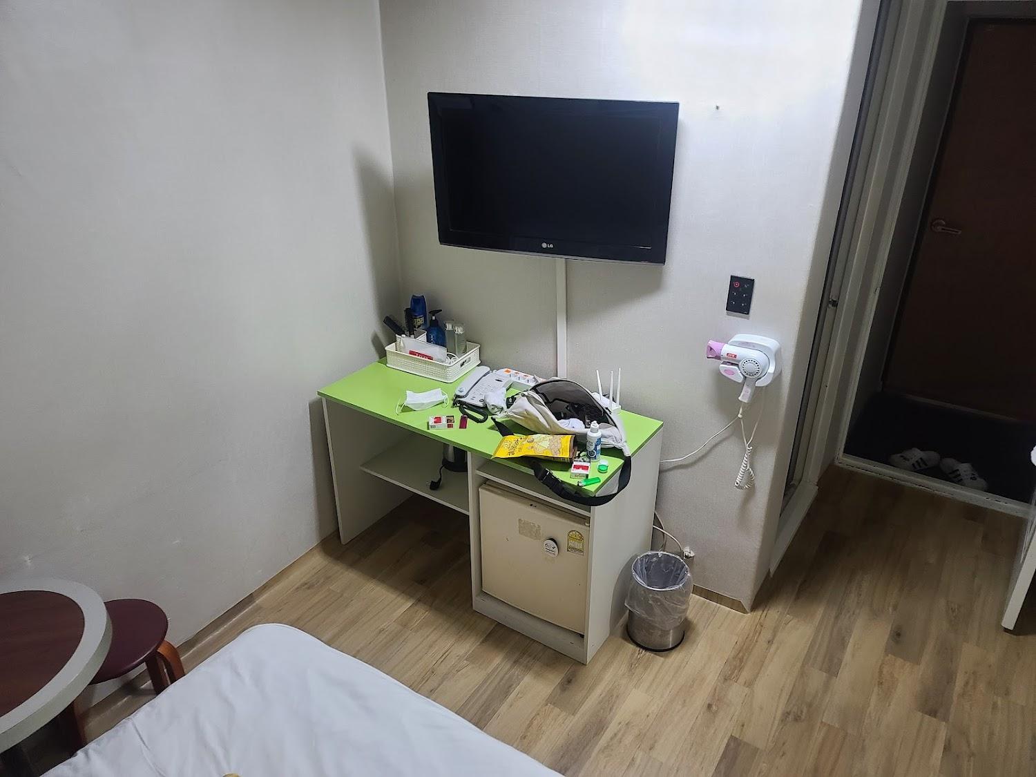 Cover Image for J모텔