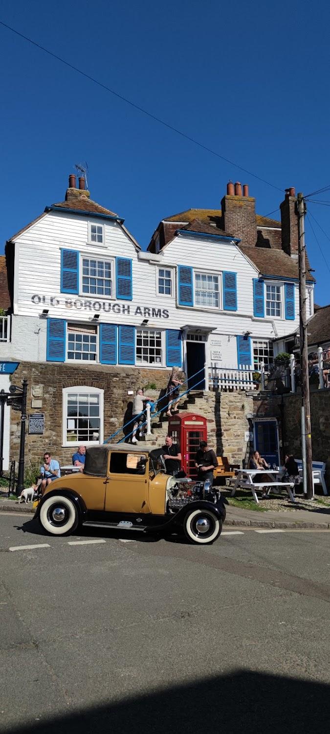 Cover Image for Old Borough Arms