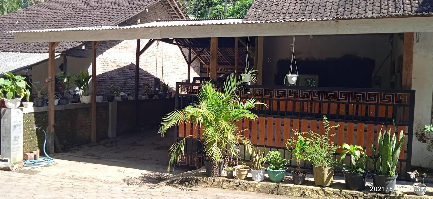 Cover Image for Homestay Anyar