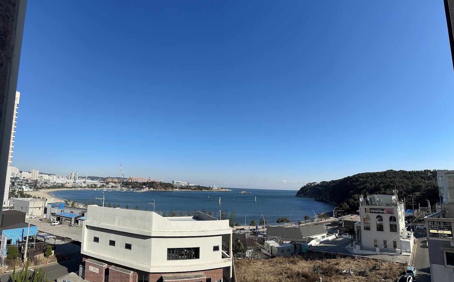 Cover Image for Olleh Motel