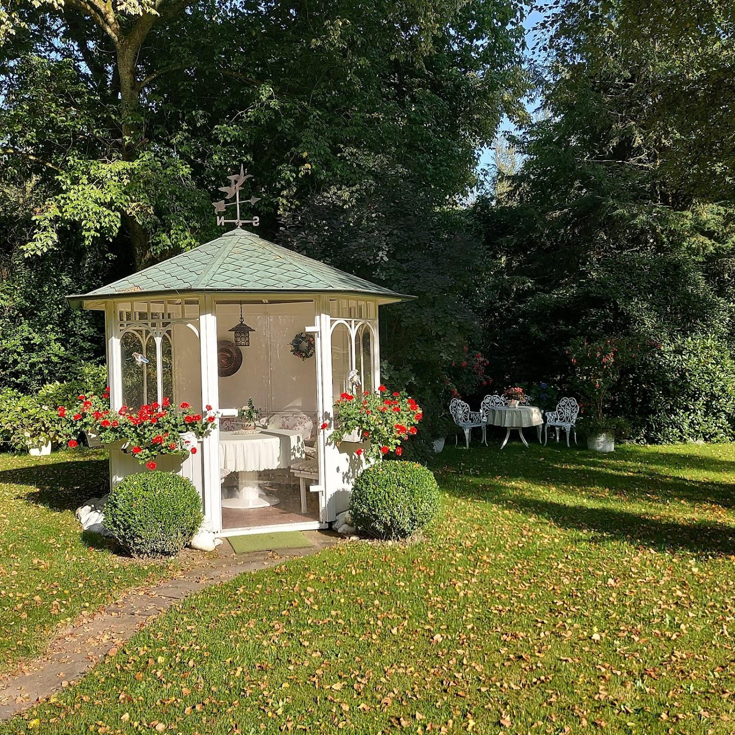 Cover Image for Haus Tabbert