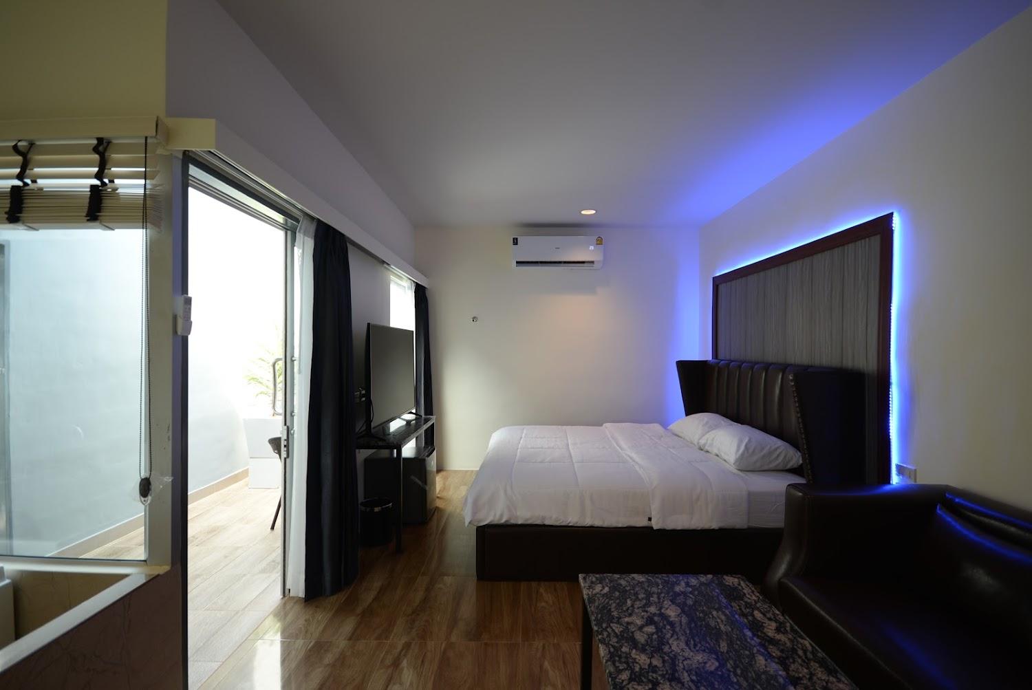 Cover Image for Checkpoint Resort