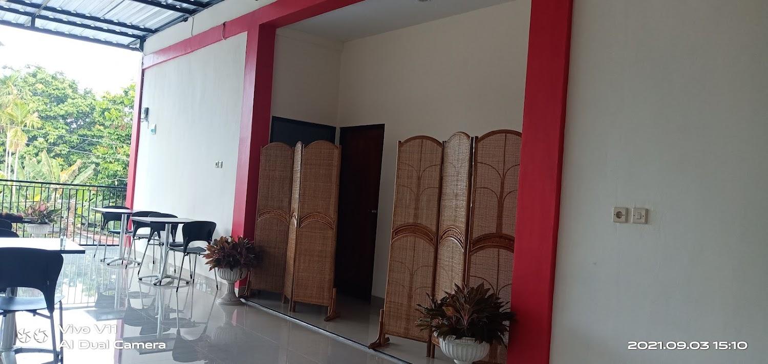 Cover Image for RedDoorz Syariah near Sentani City Square