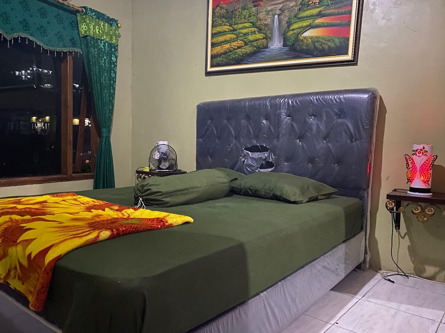 Cover Image for OYO 90887 Villa Sri Rejeki