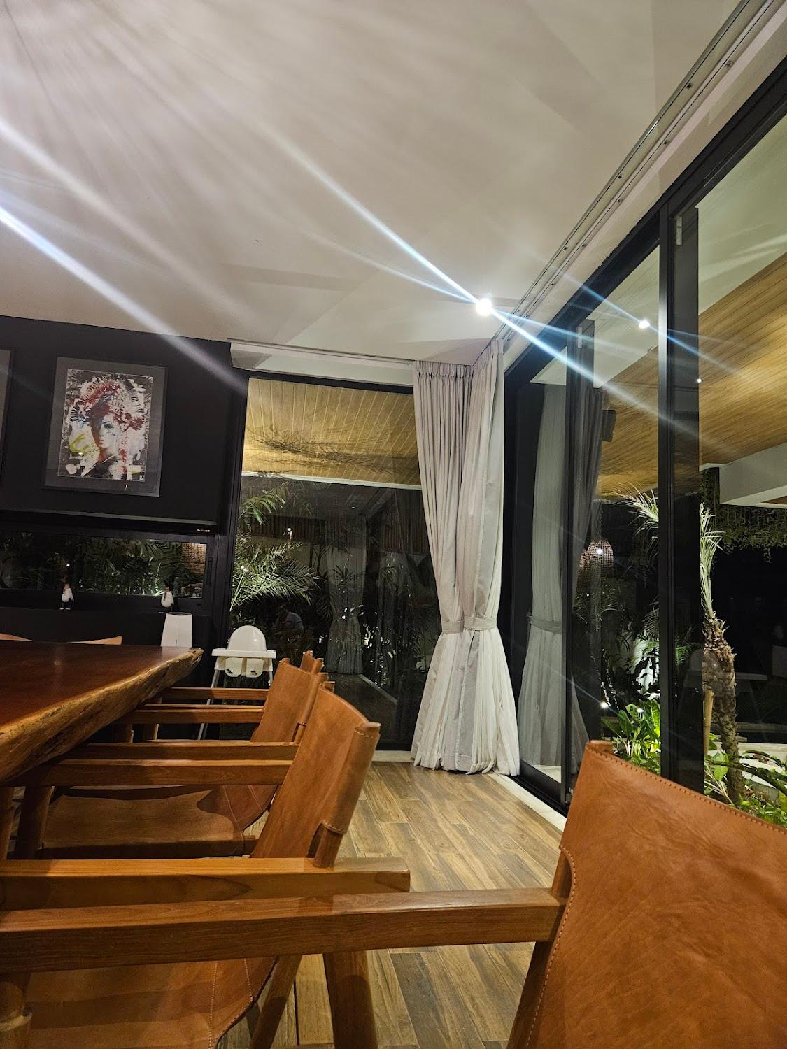 Cover Image for villa nica