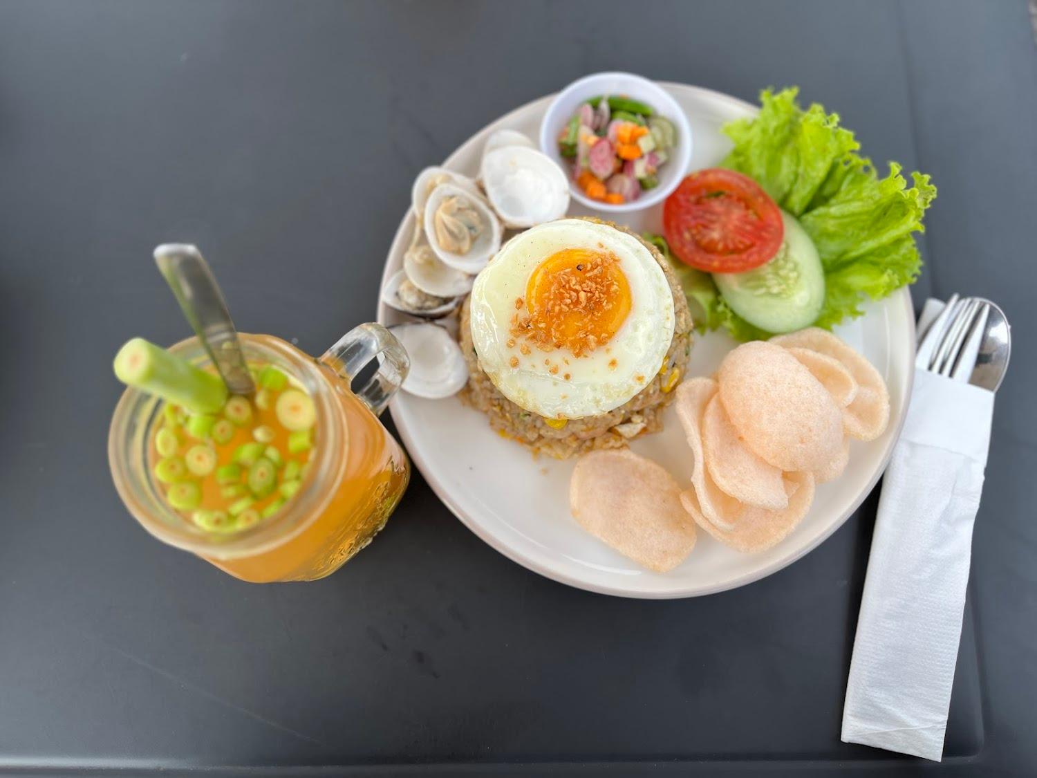 Cover Image for Damar Toba ~ Lakeside Eatery & Stay