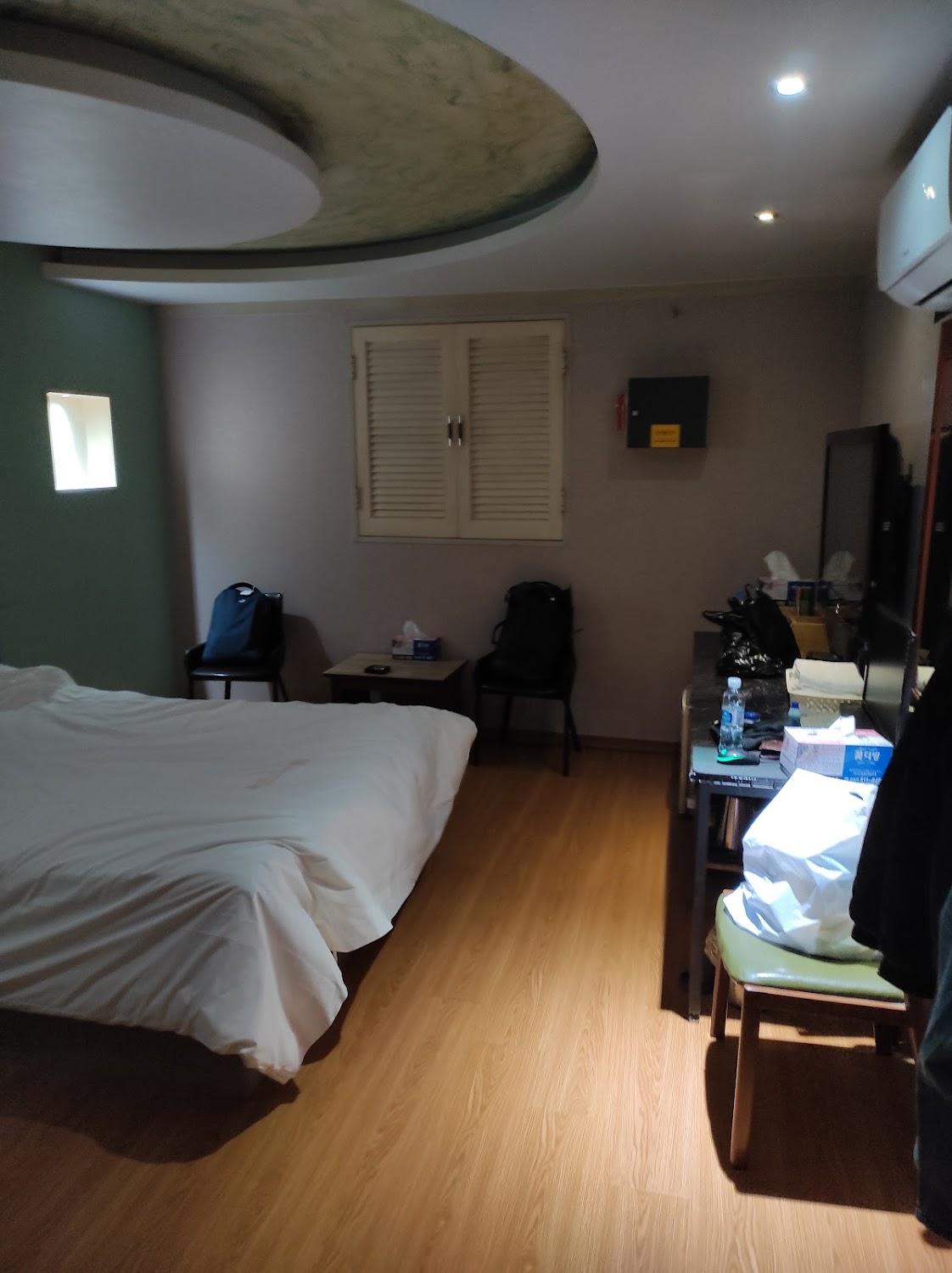 Cover Image for 초이스모텔