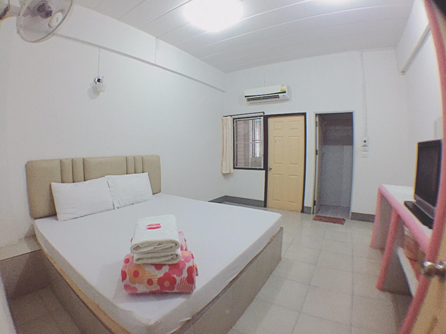 Cover Image for รุ่งศรีเจริญโฮมเพลส(RungSriCharoen Home Place)