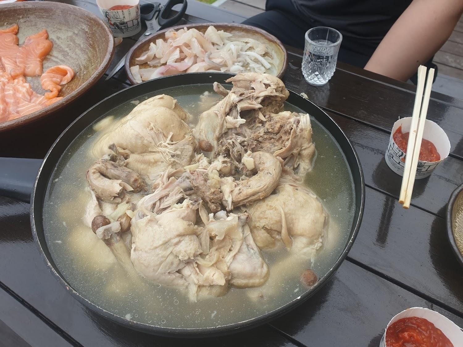 Cover Image for 햇살좋은펜션