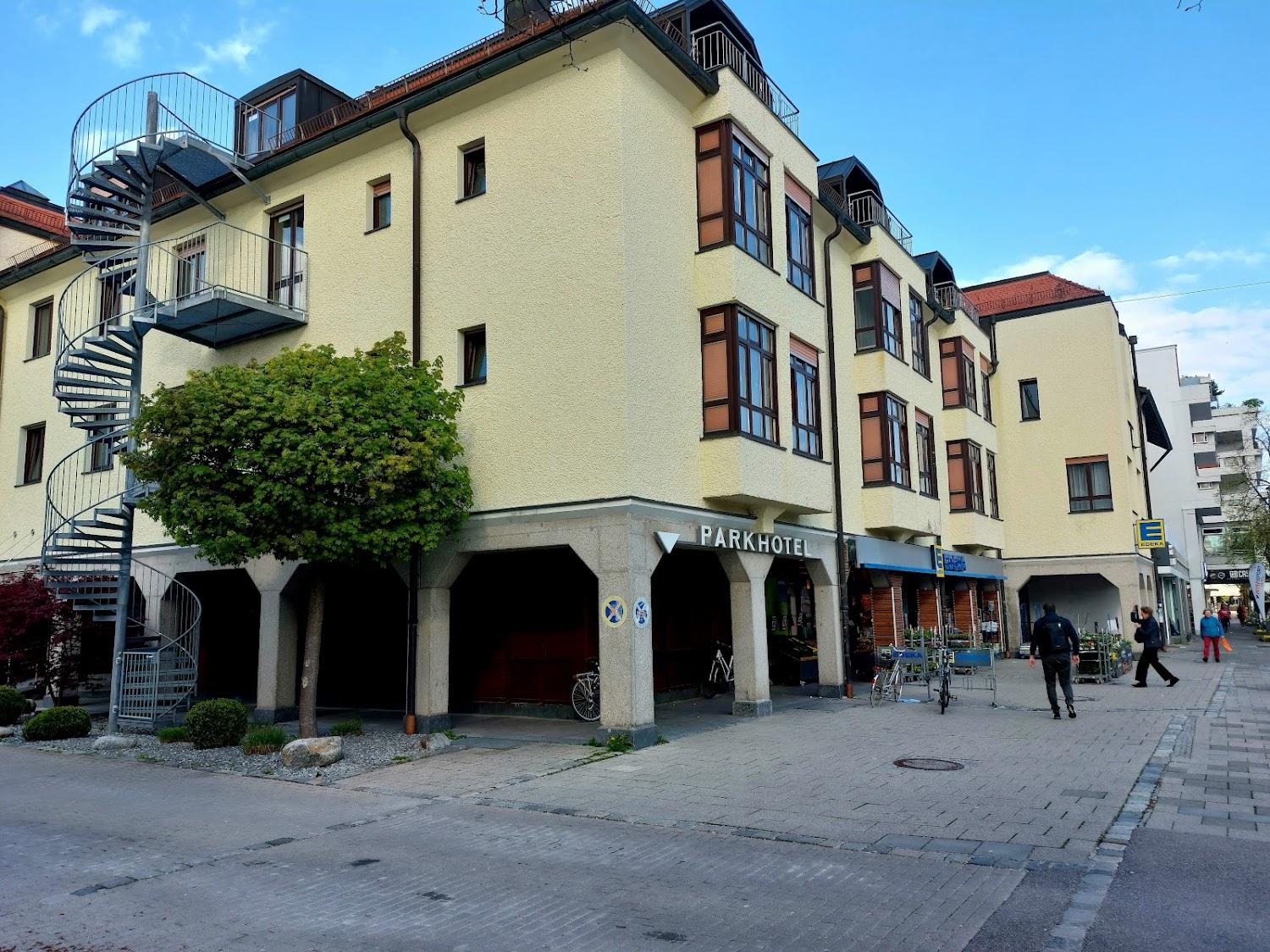 Cover Image for Parkhotel Leiser
