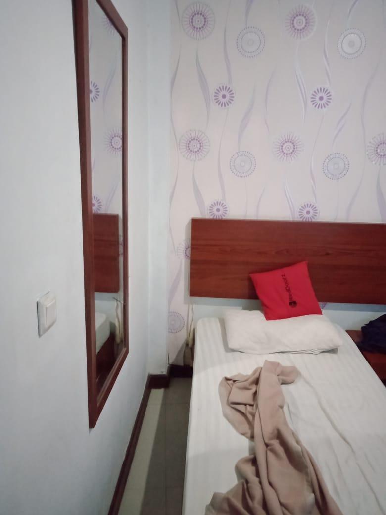 Cover Image for RedDoorz near Cimahi Station