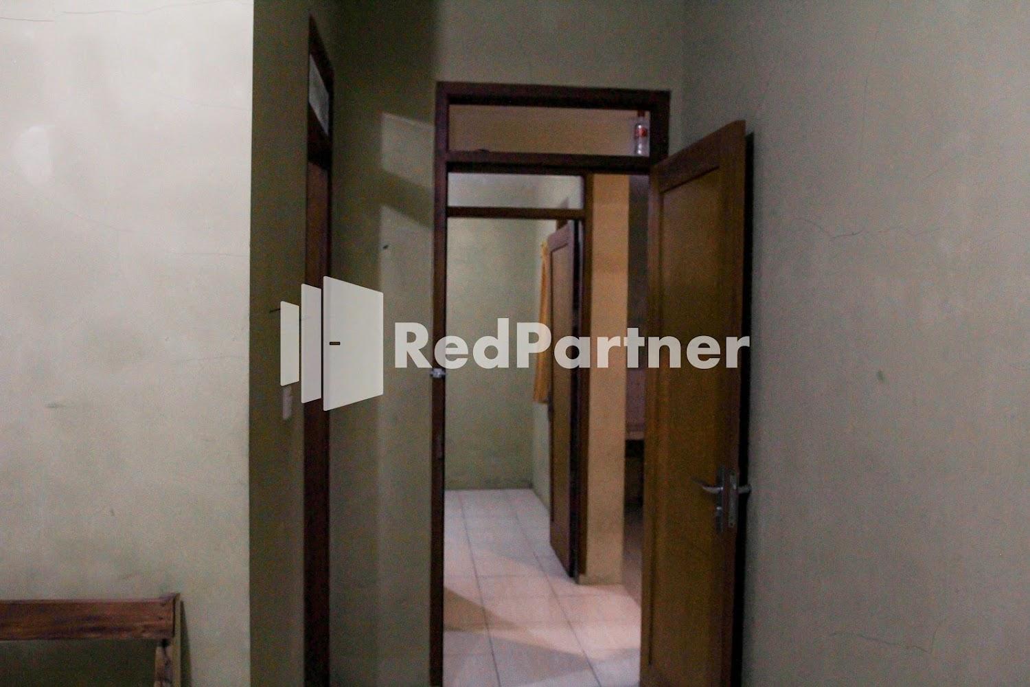 Cover Image for Family Guest House Lembang Mitra RedDoorz