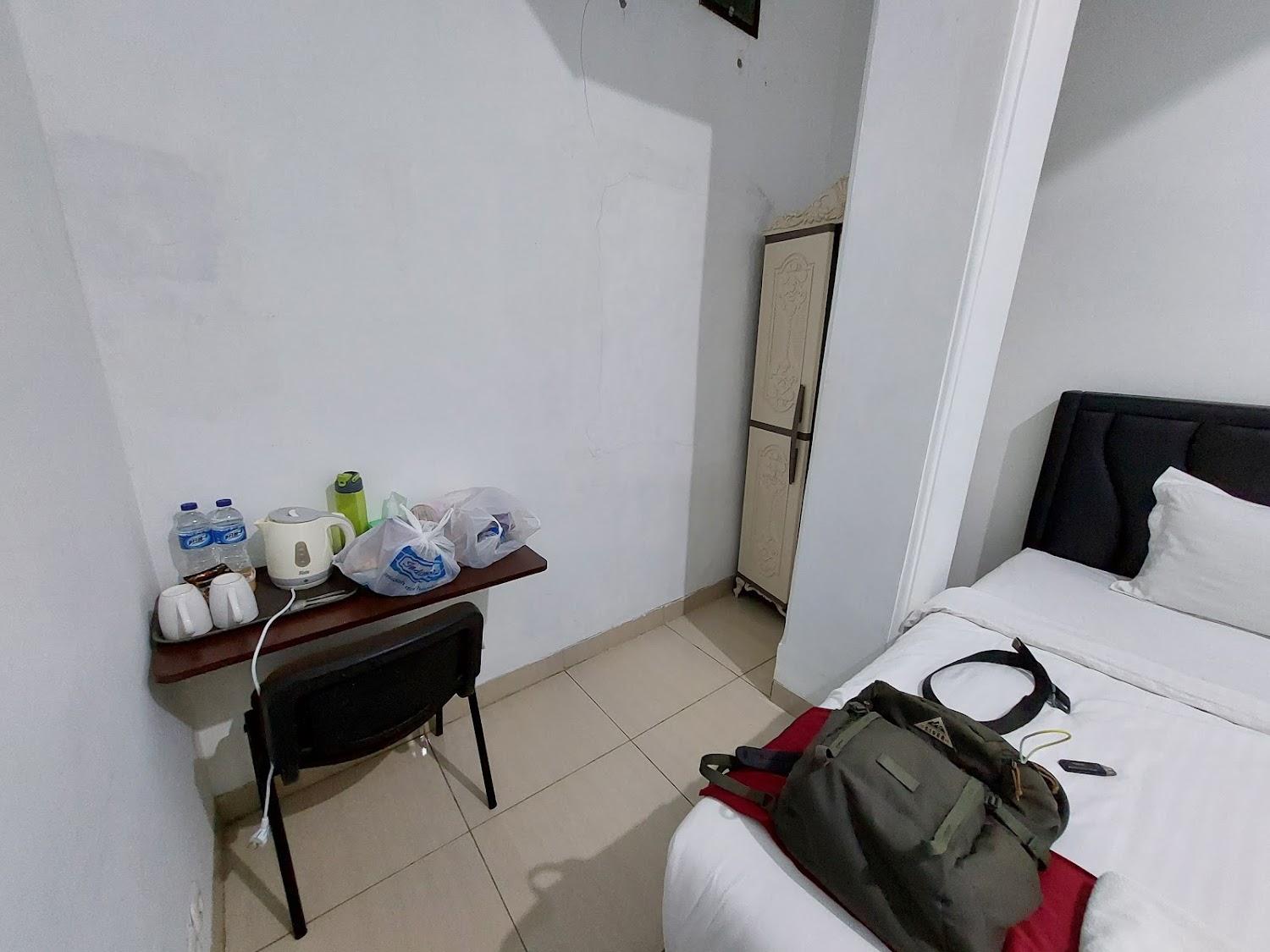 Cover Image for AL-HAADII SYARIAH HOTEL BINTANG 2