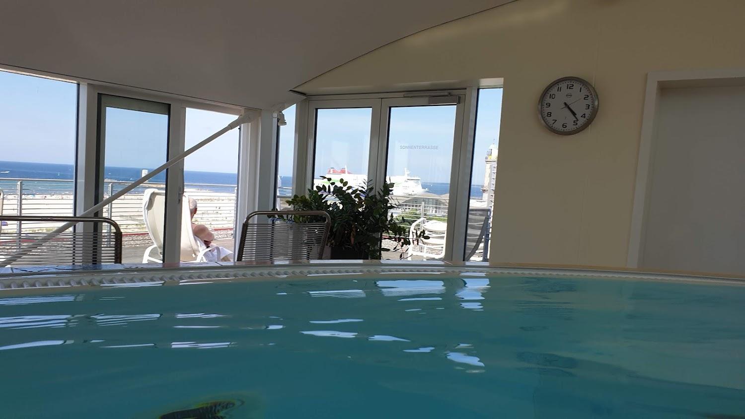 Cover Image for Strand-Hotel Hübner