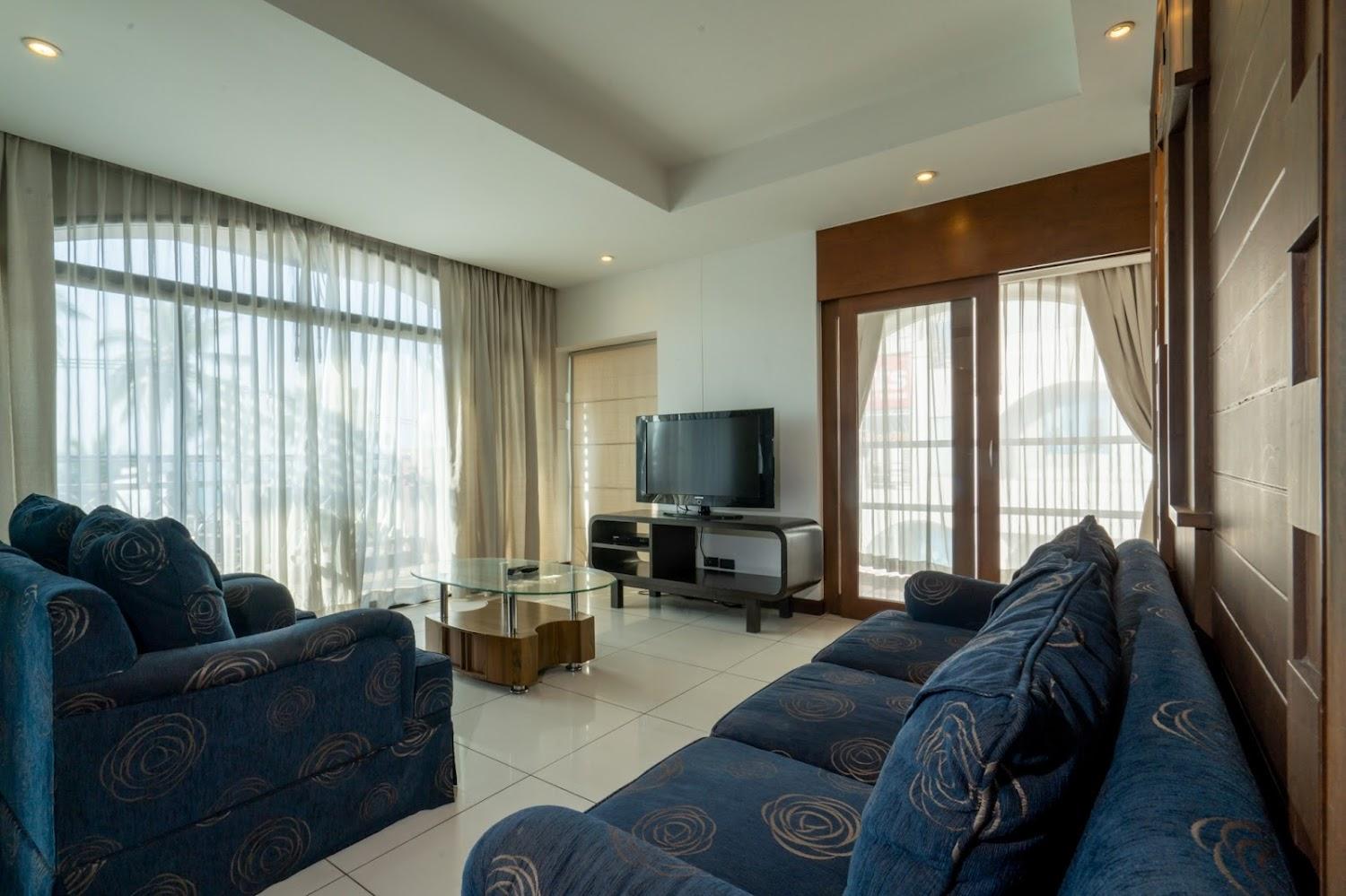 Cover Image for Baywalk Residence