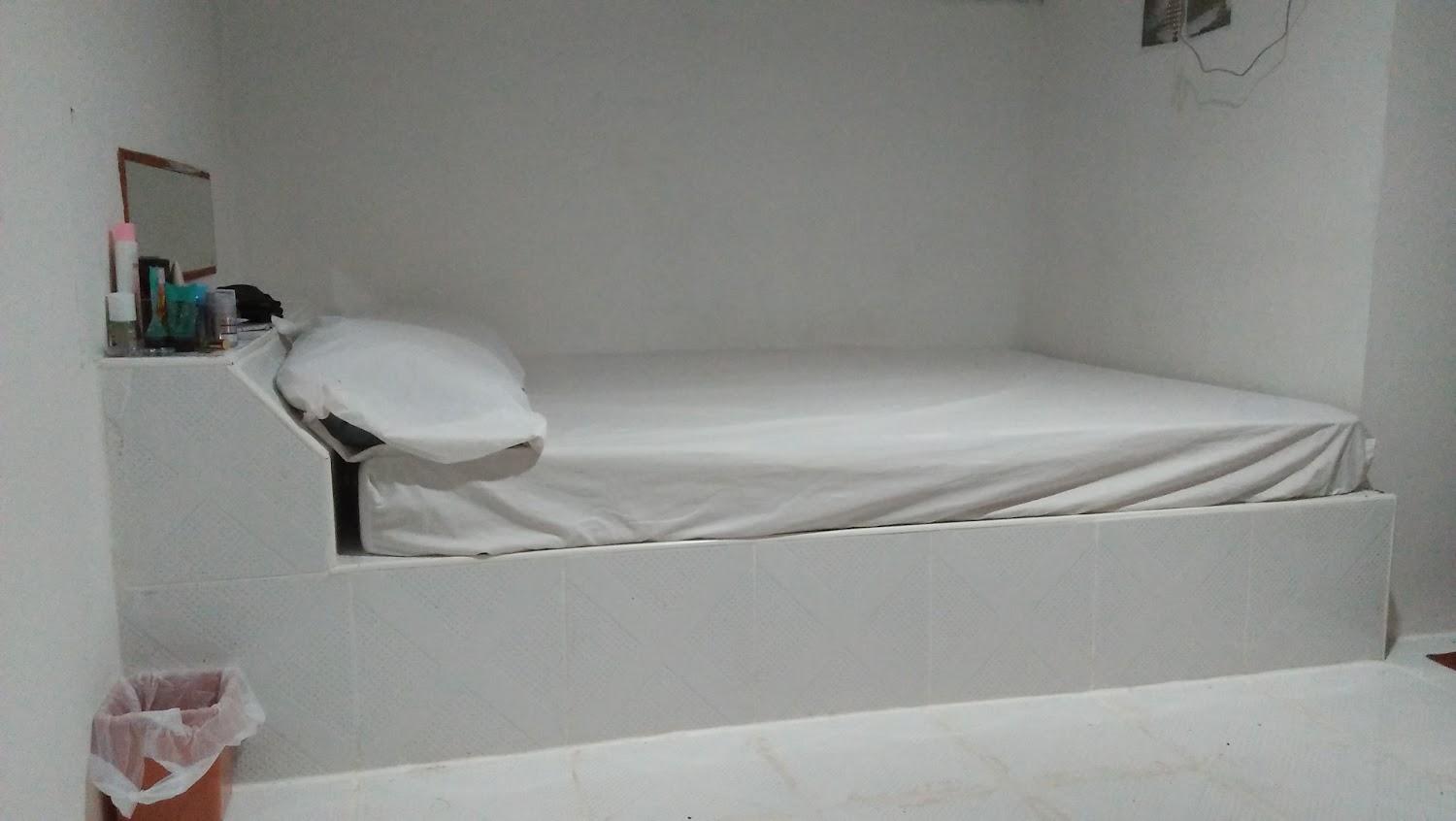 Cover Image for Por. Inn