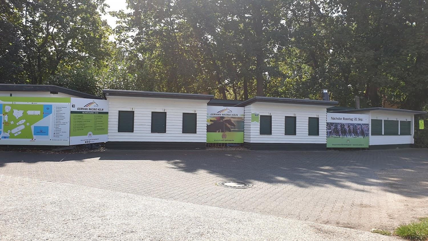 Cover Image for Altes geschlossenes Gasthaus