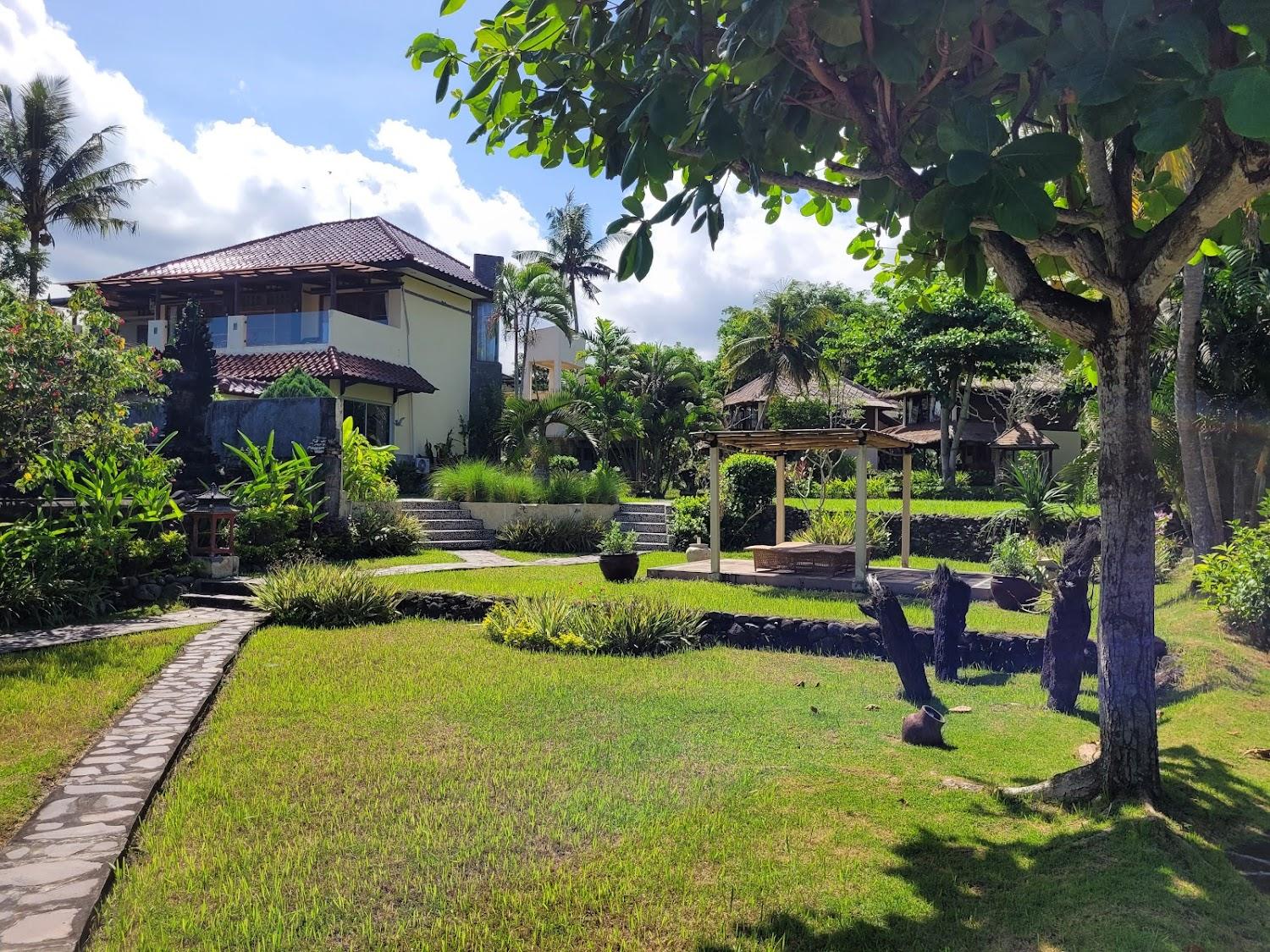 Cover Image for Abalone Resort