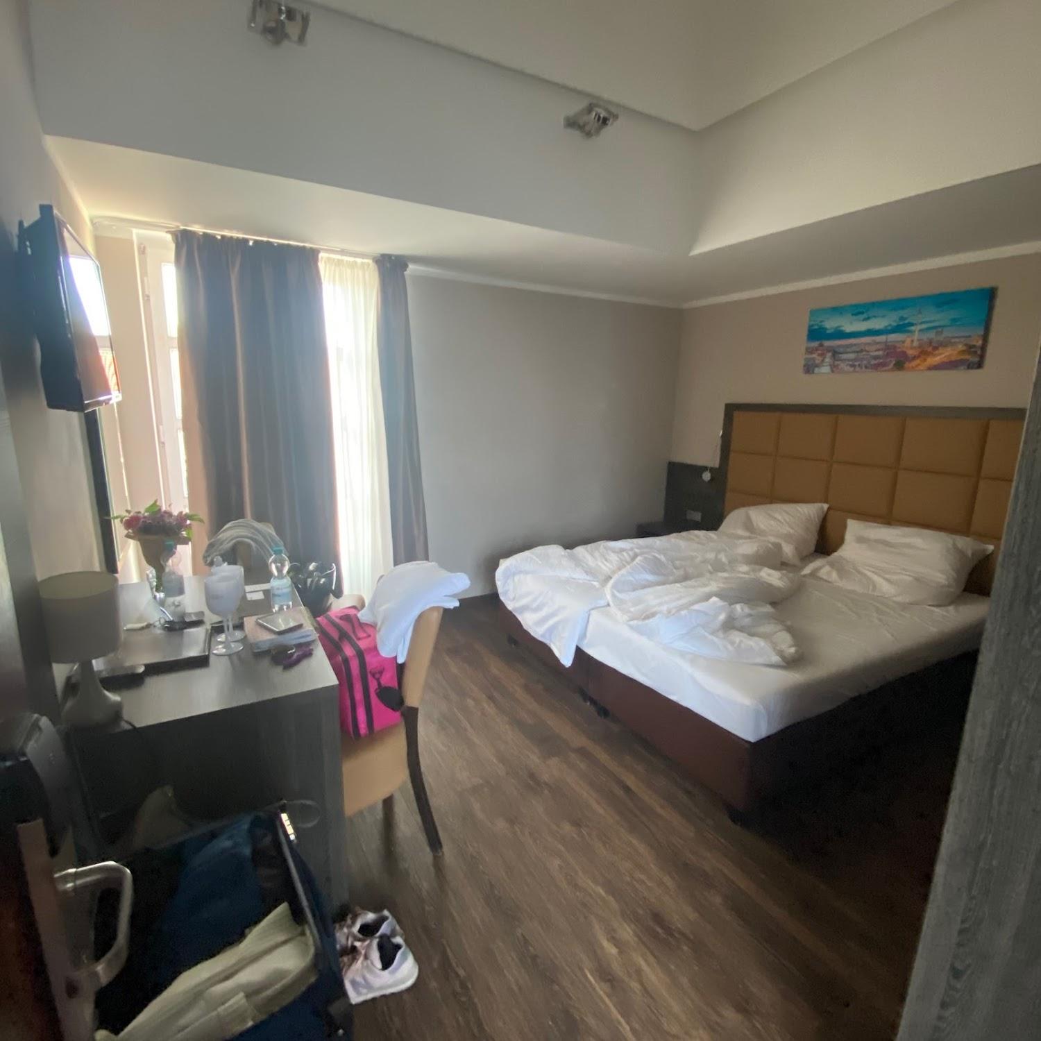 Cover Image for Hotel Delta