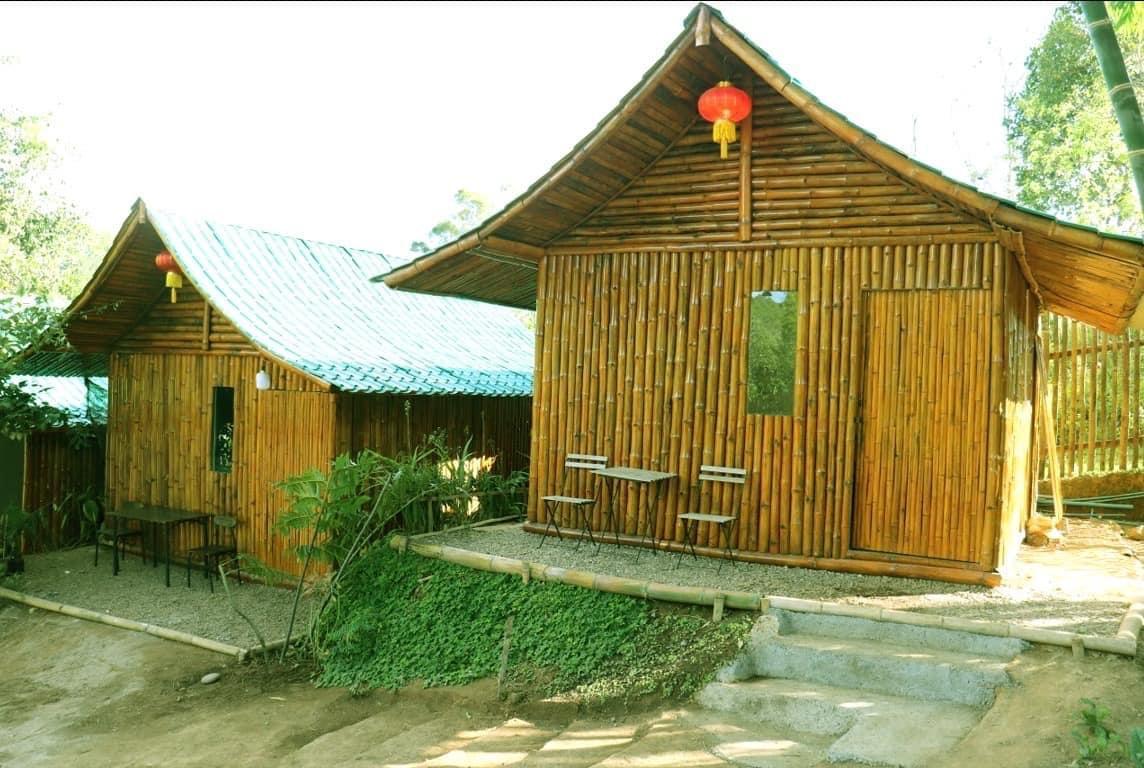 Cover Image for เฉินหลงเกสท์เฮาส์ บ้านรักไทย