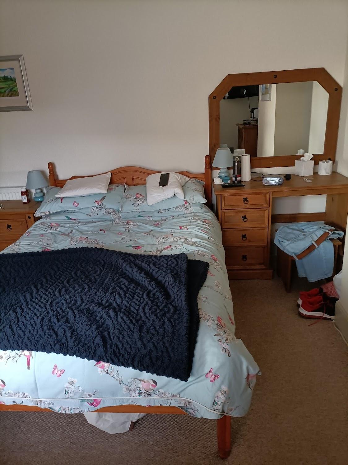 Cover Image for Alverstone B & B