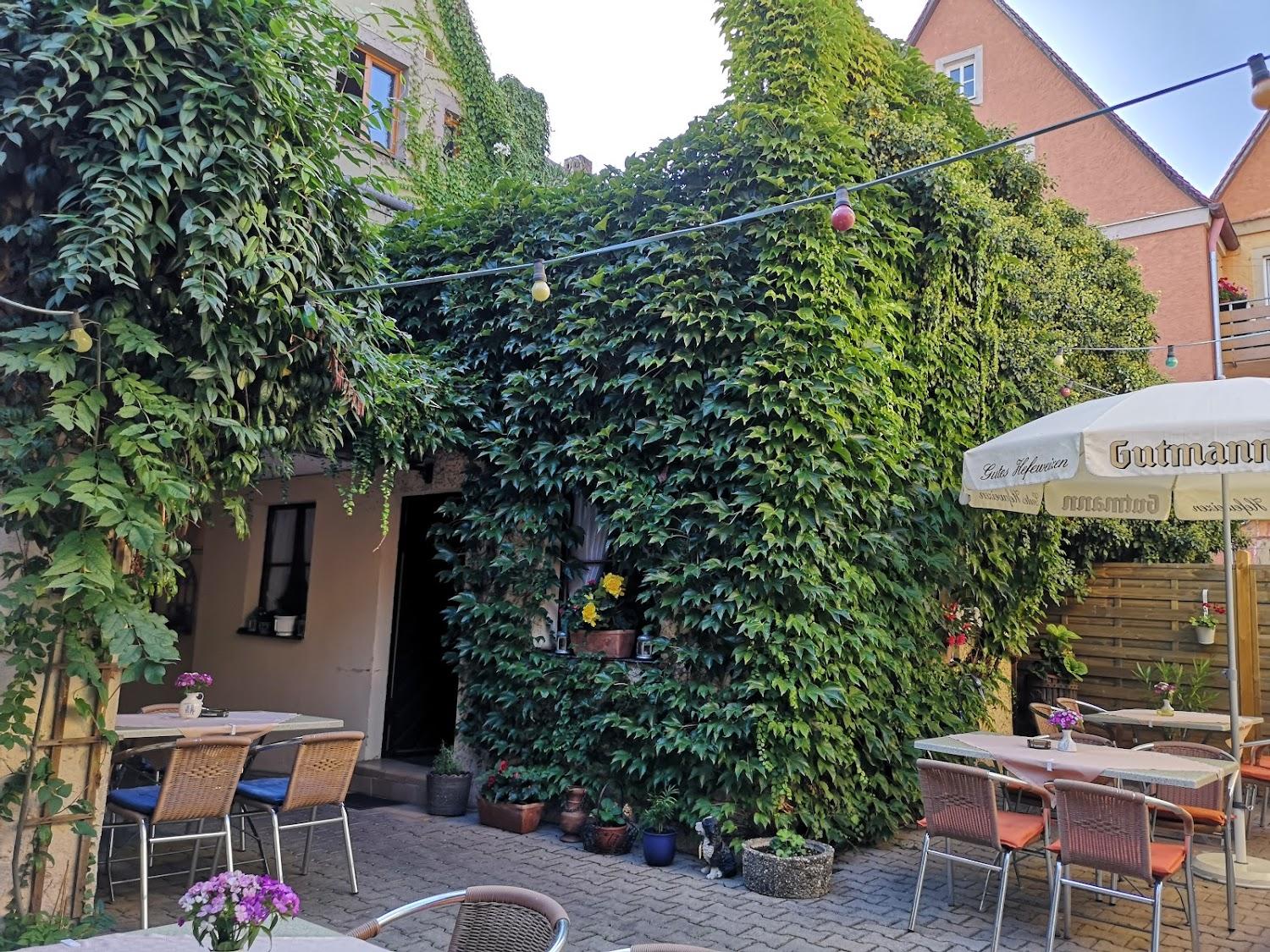 Cover Image for Ferienwohnungen / Monteurzimmer Fam. Schartl / Zur Silbernen Kanne