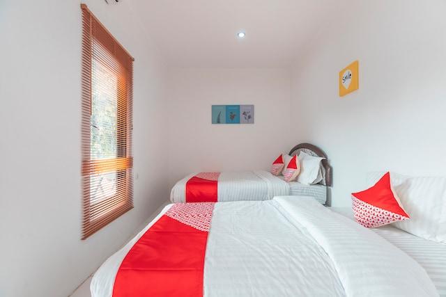 Cover Image for OYO 2229 Dolfie Residence