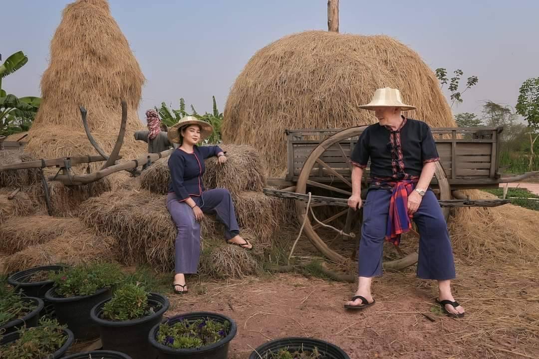 Cover Image for อีสานบ้านเฮาฟาร์ม E-San Banhao Farm