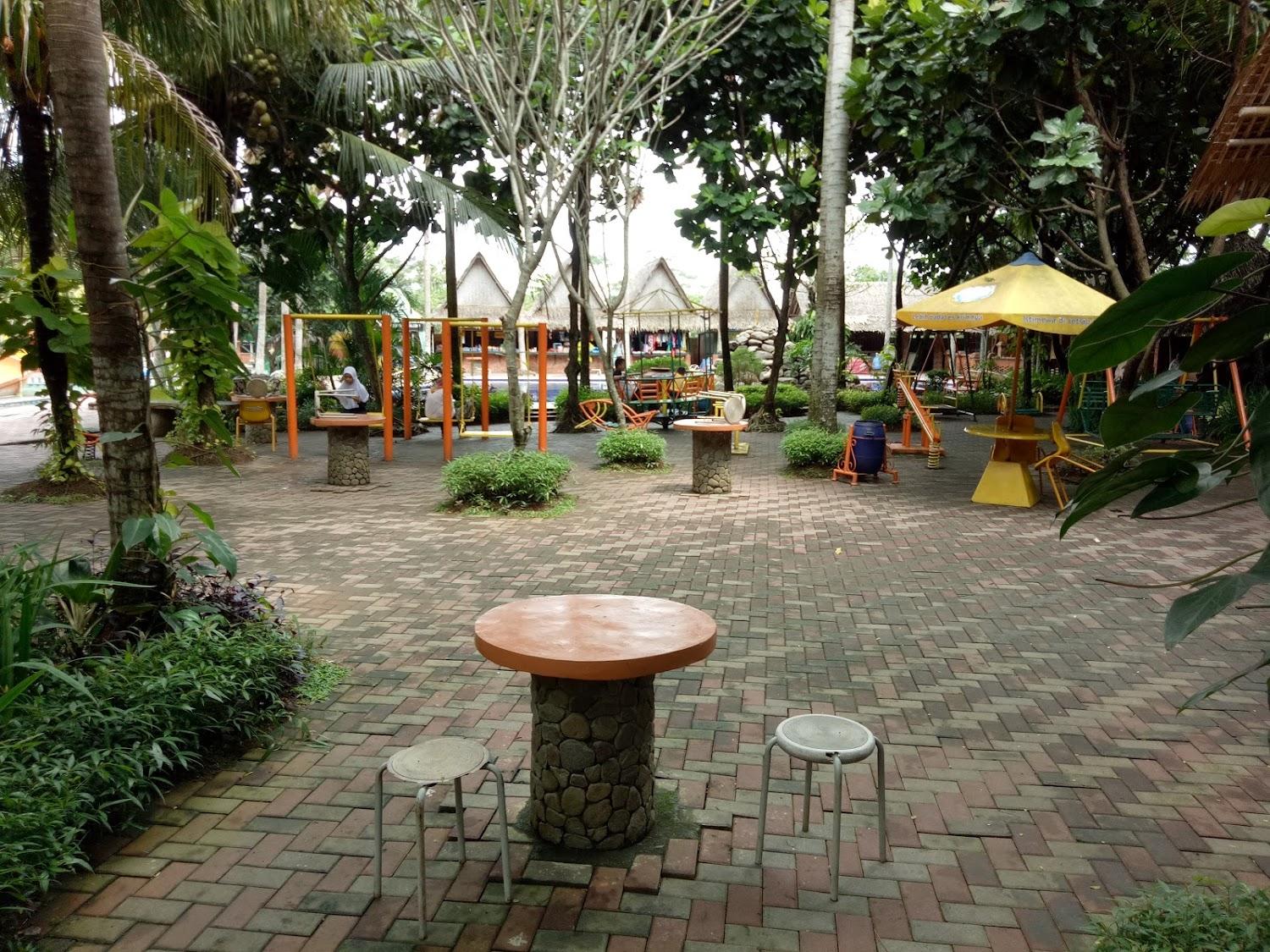 Cover Image for Kampung Turis Karawang