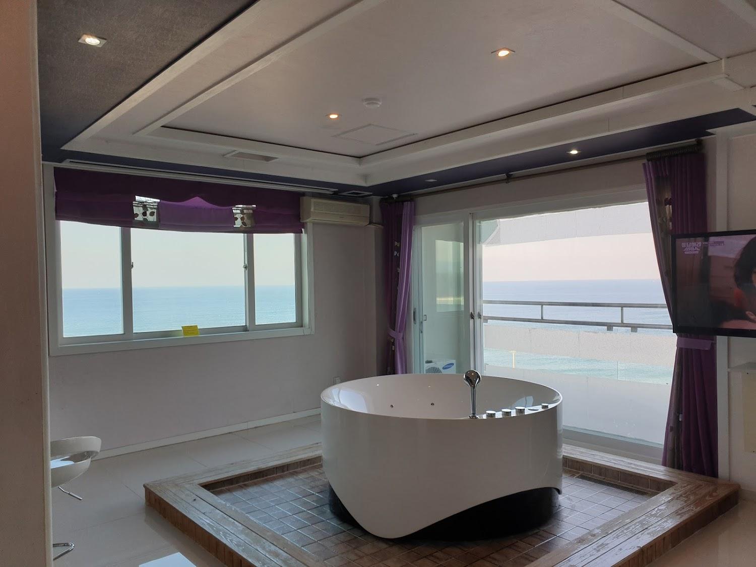 Cover Image for 아침바다펜션