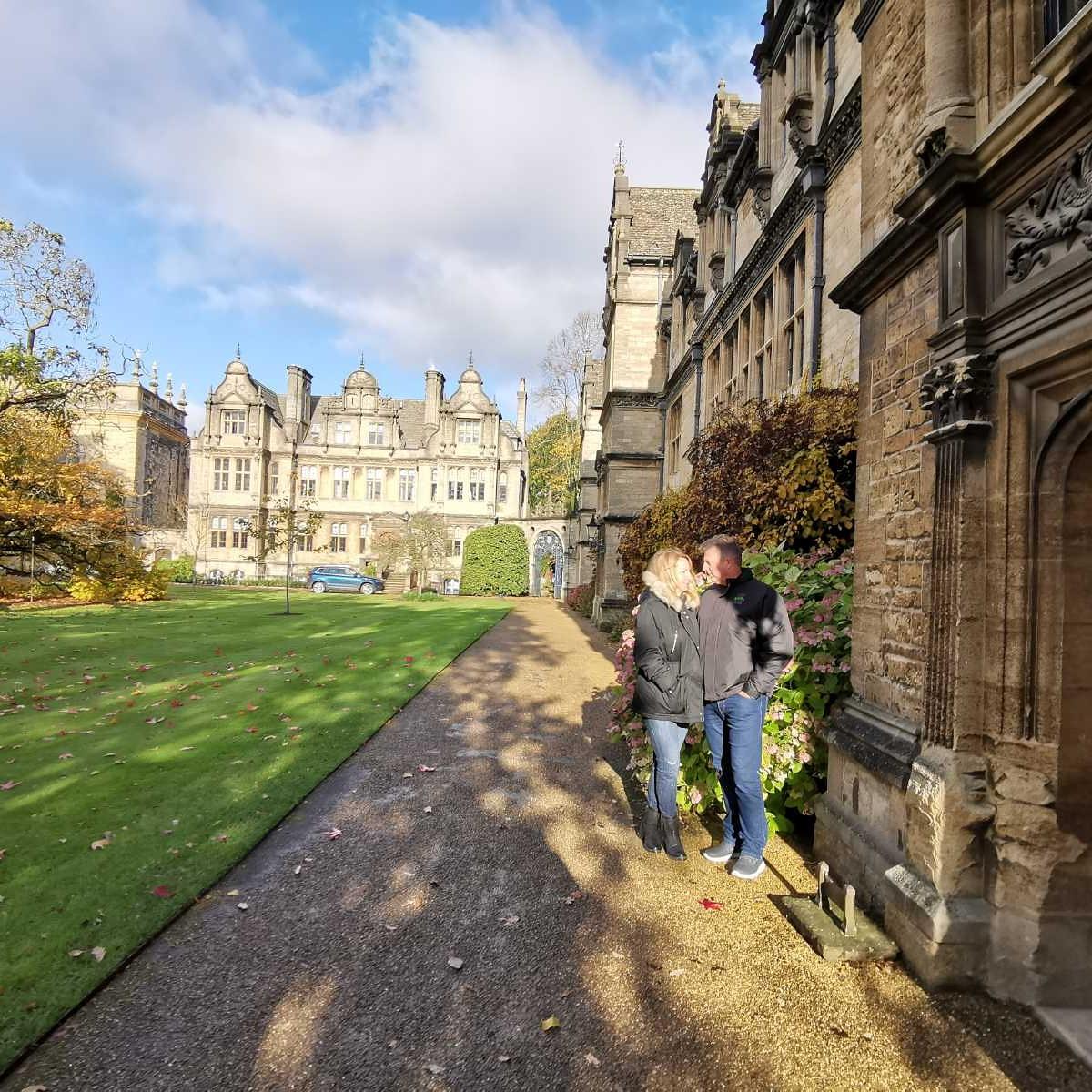 Cover Image for Ali Inn Oxford