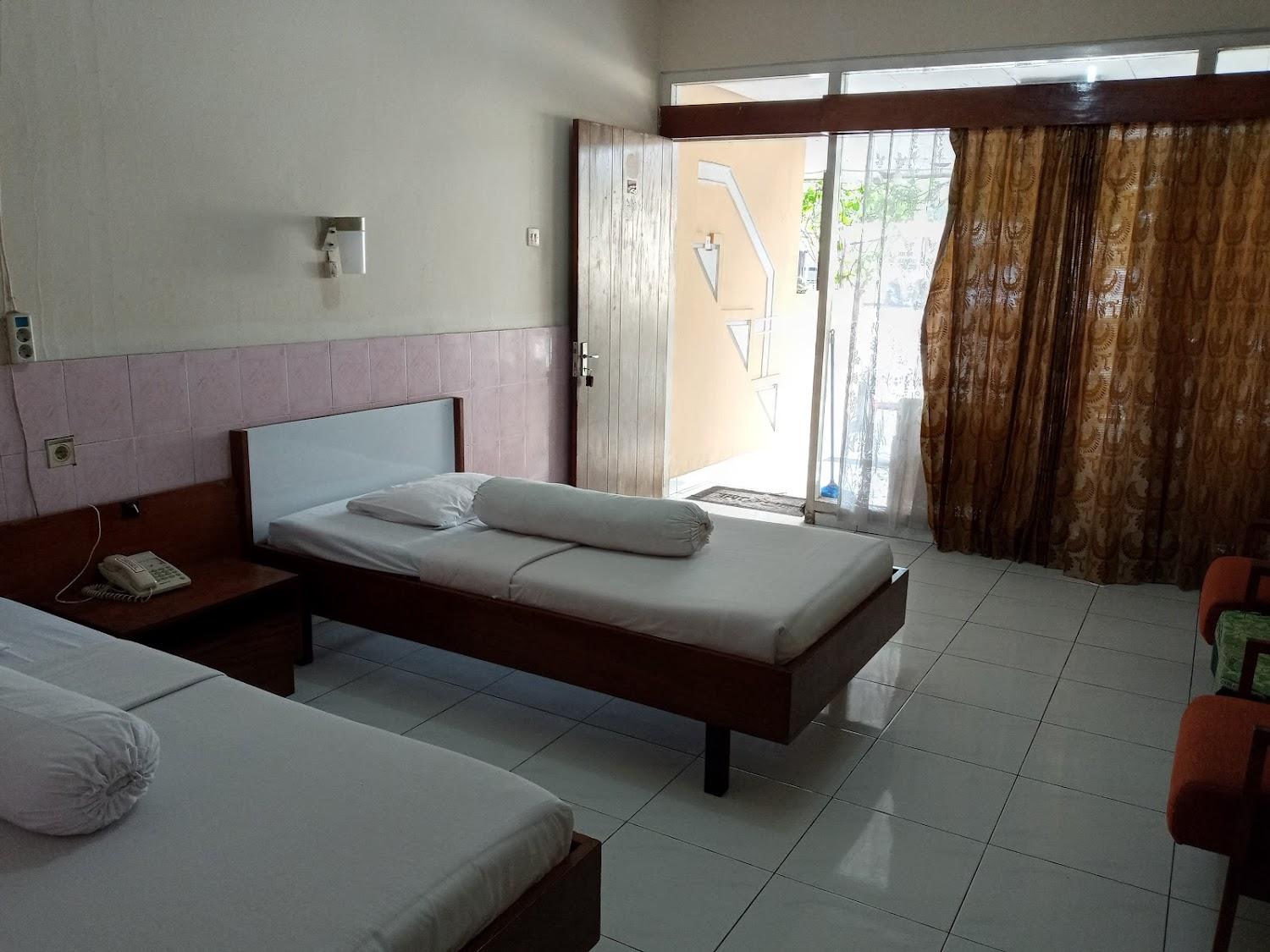 Cover Image for Hotel Delyma