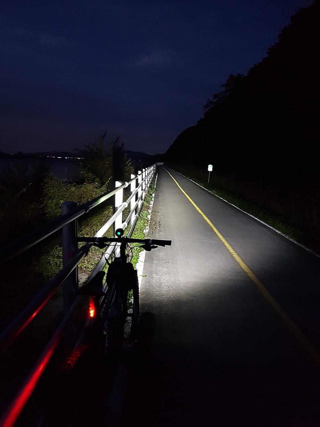 Cover Image for 뉴그랜드모텔