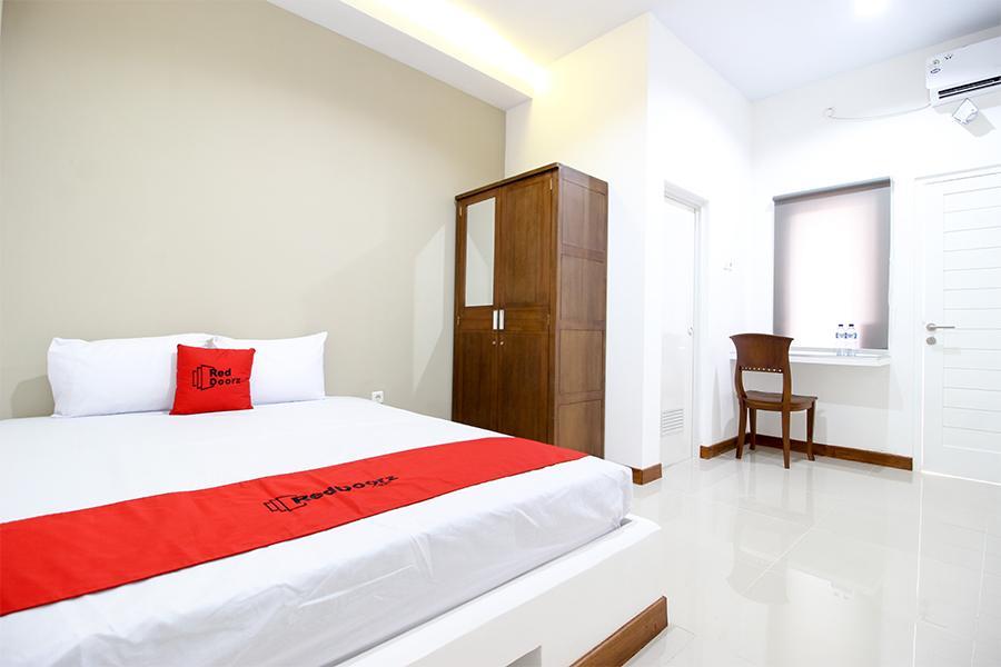 Cover Image for RedDoorz near UII Jakal 3