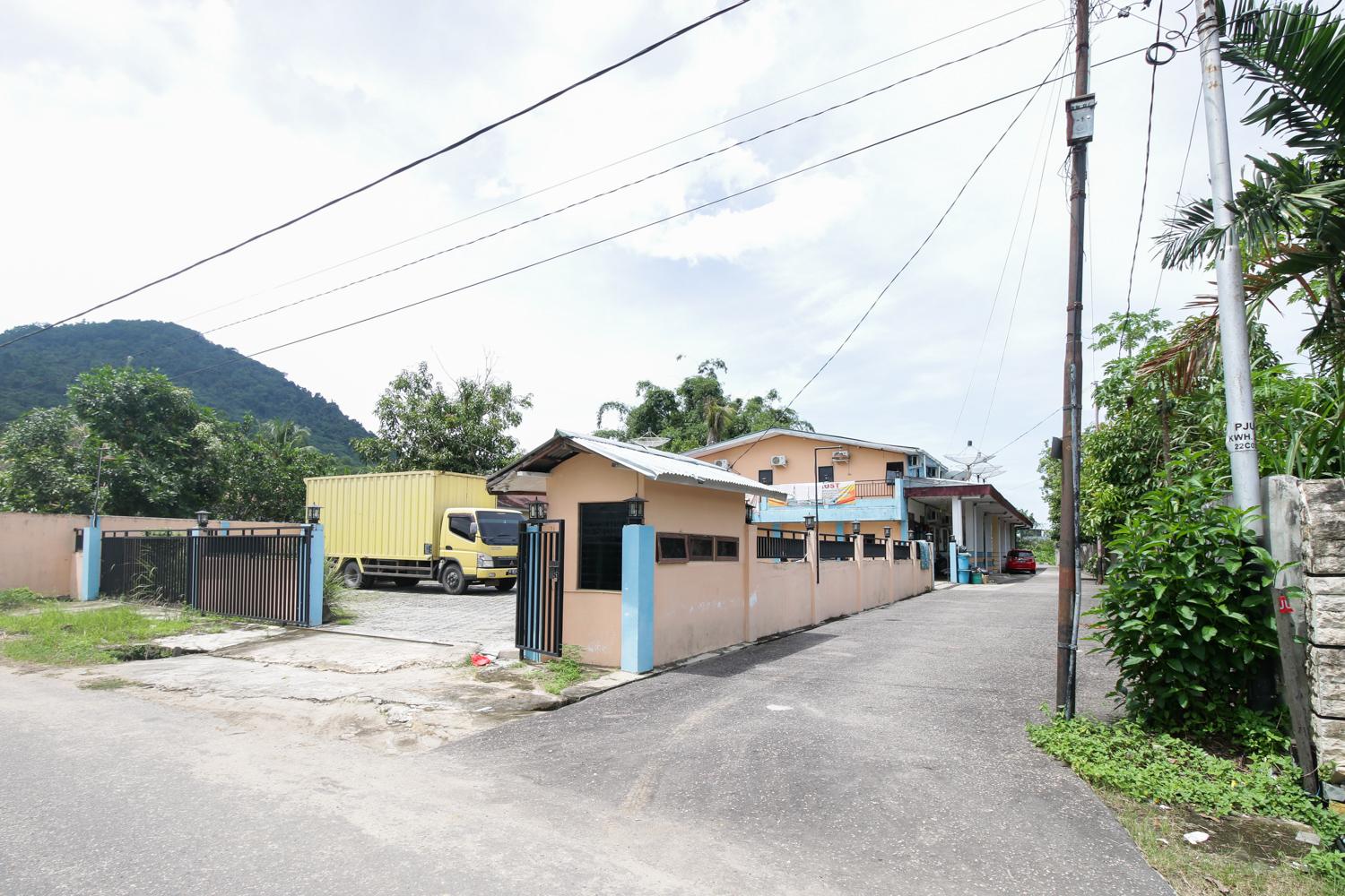 Cover Image for Central Inn Singkawang Barat Gunung Merapi 1