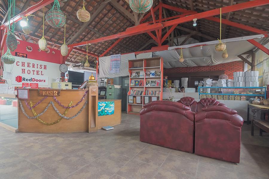 Cover Image for RedDoorz near Dusun Bambu Lembang