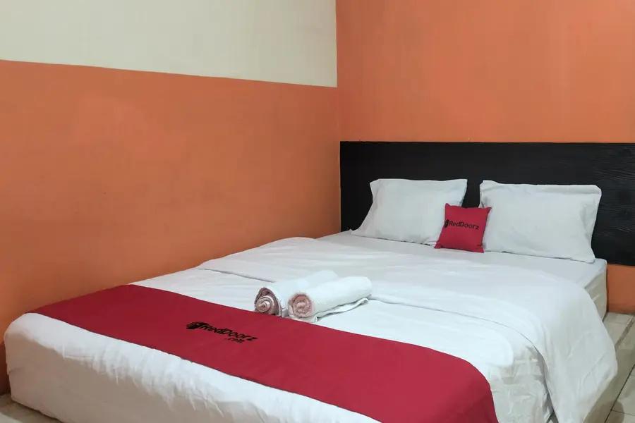Cover Image for RedDoorz @ Oxy Residence Manado