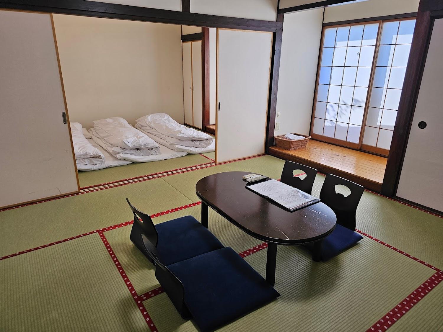 Cover Image for Yufuin IyoTomi