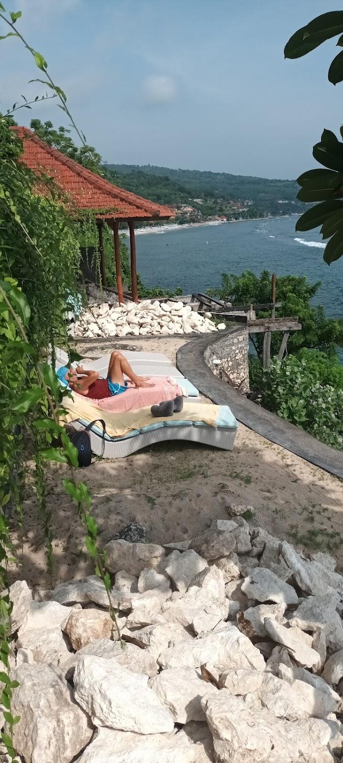 Cover Image for Ogix Cliff Paradise