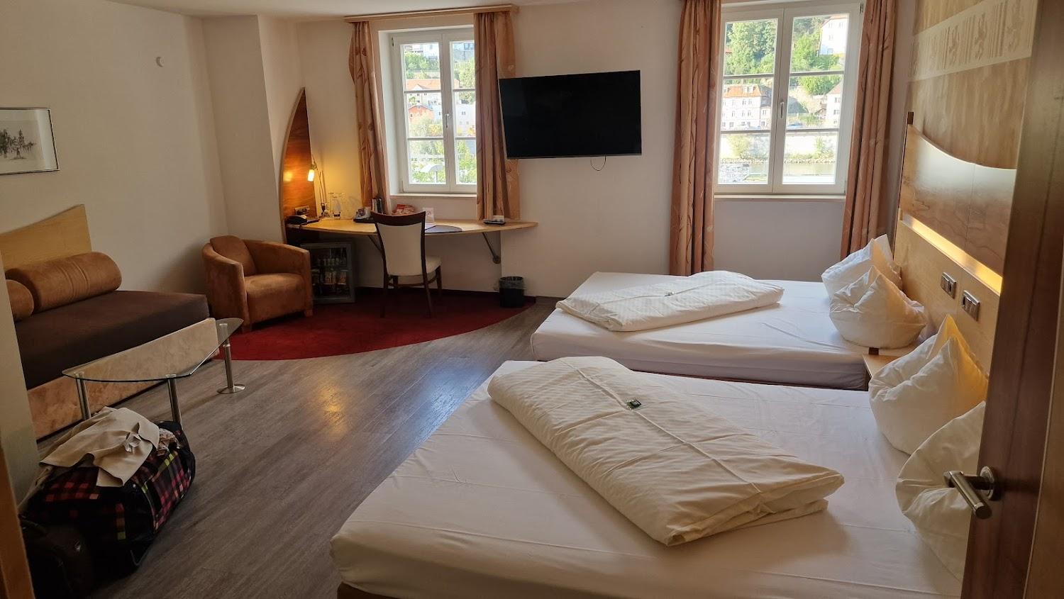 Cover Image for Hotel Passauer Wolf