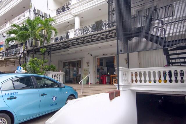 Cover Image for OYO 3733 Guntur 40 Residence