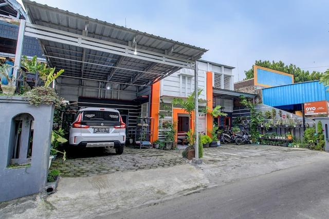 Cover Image for OYO 3012 Coupis Guesthouse Syariah