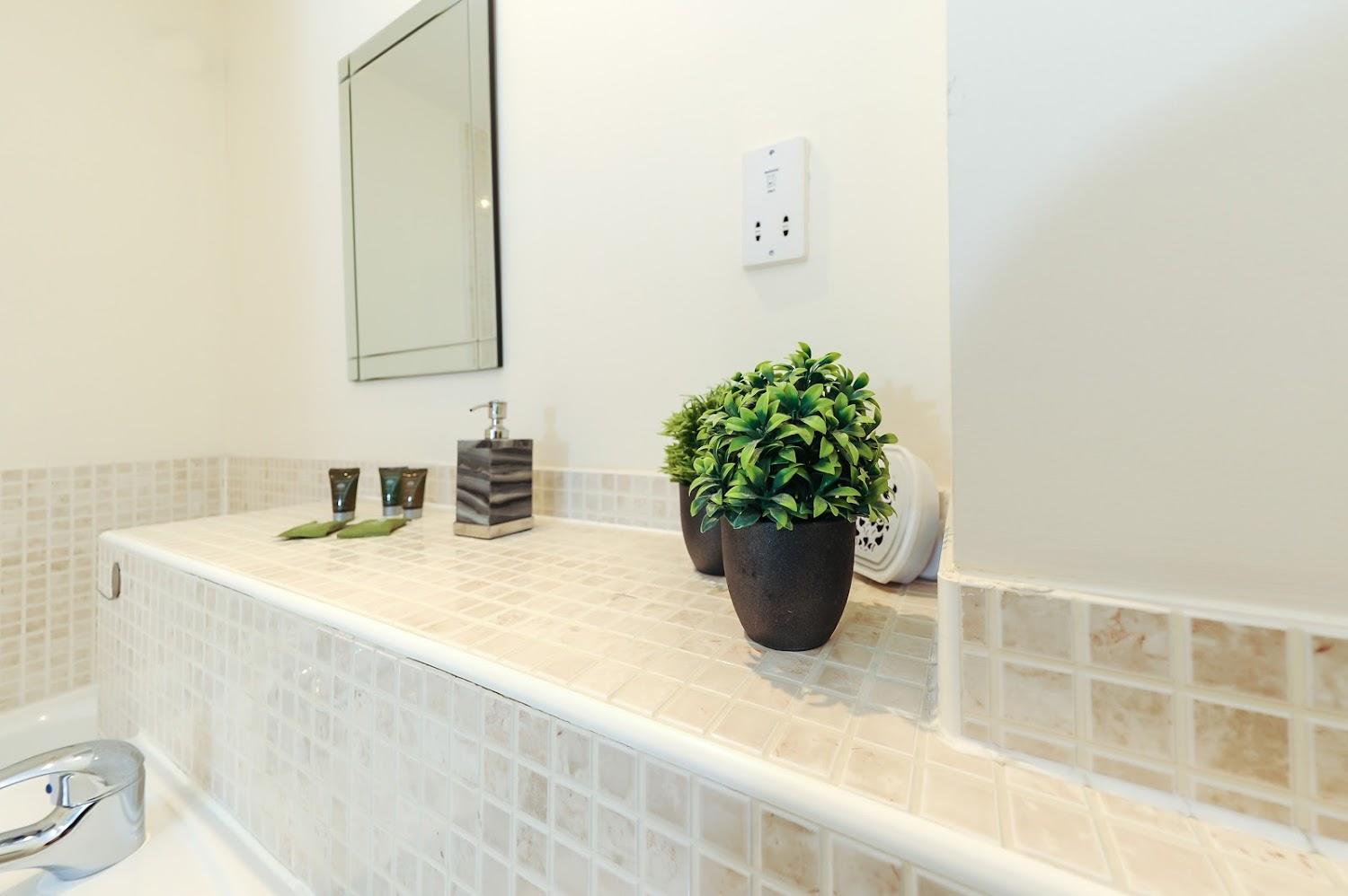 Cover Image for Select Serviced Accommodation - Hunters Wharf