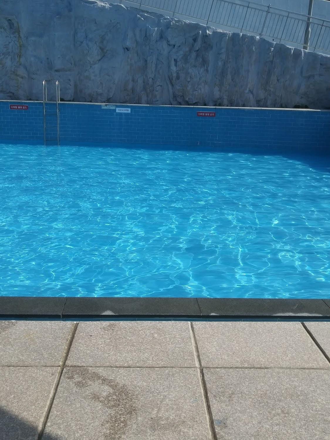 Cover Image for Geoje Daesan Oceanview spa Pension