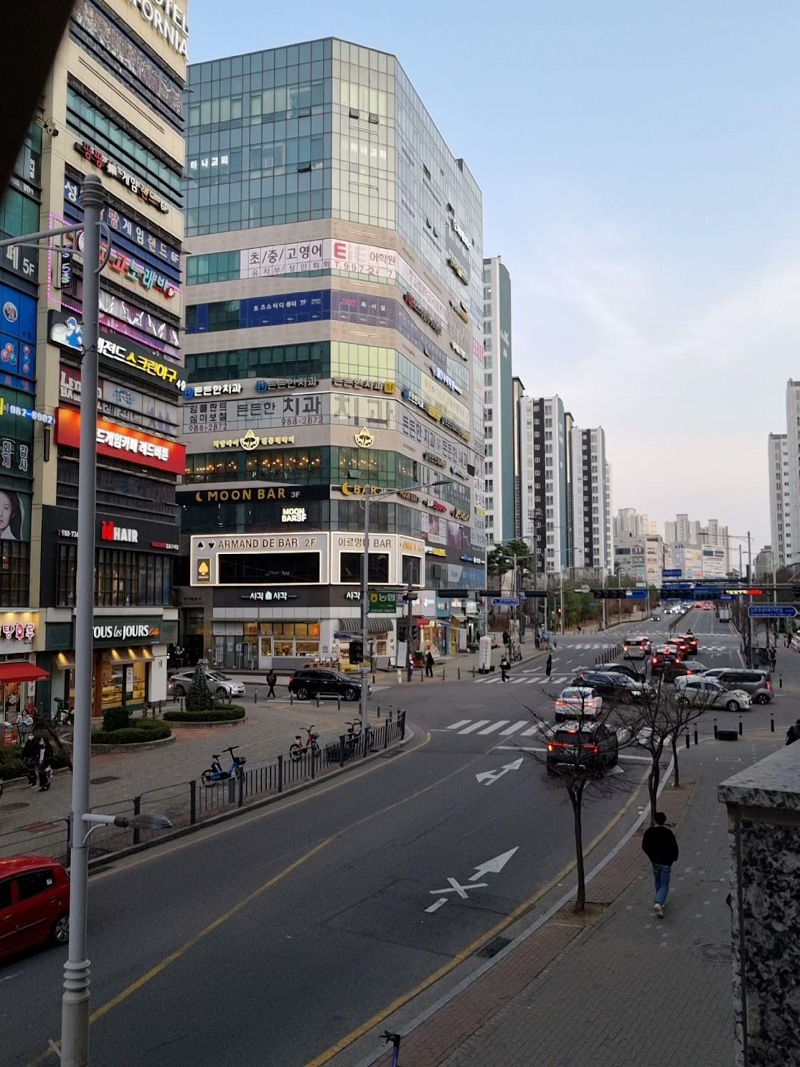 Cover Image for 김포 호텔 캘리포니아