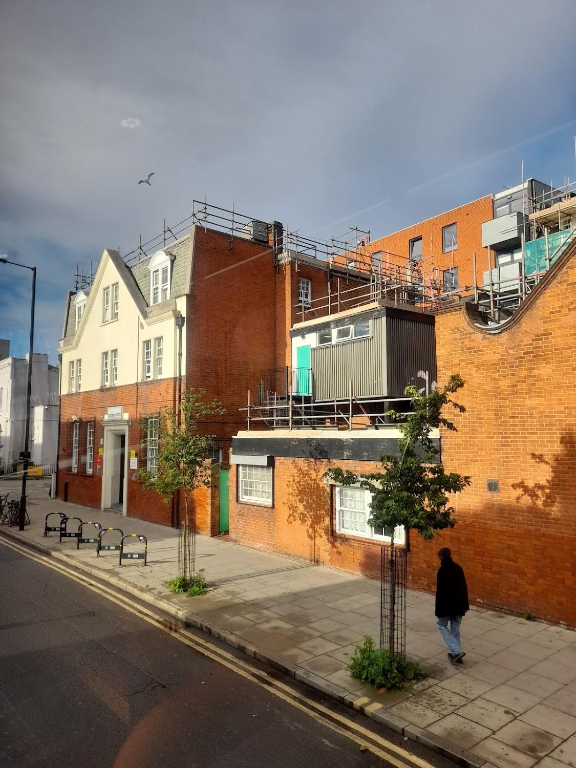 Cover Image for Cape House