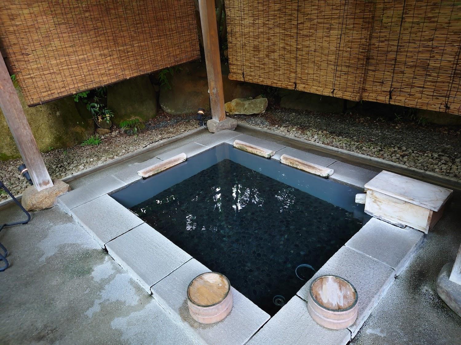 Cover Image for にし屋別荘