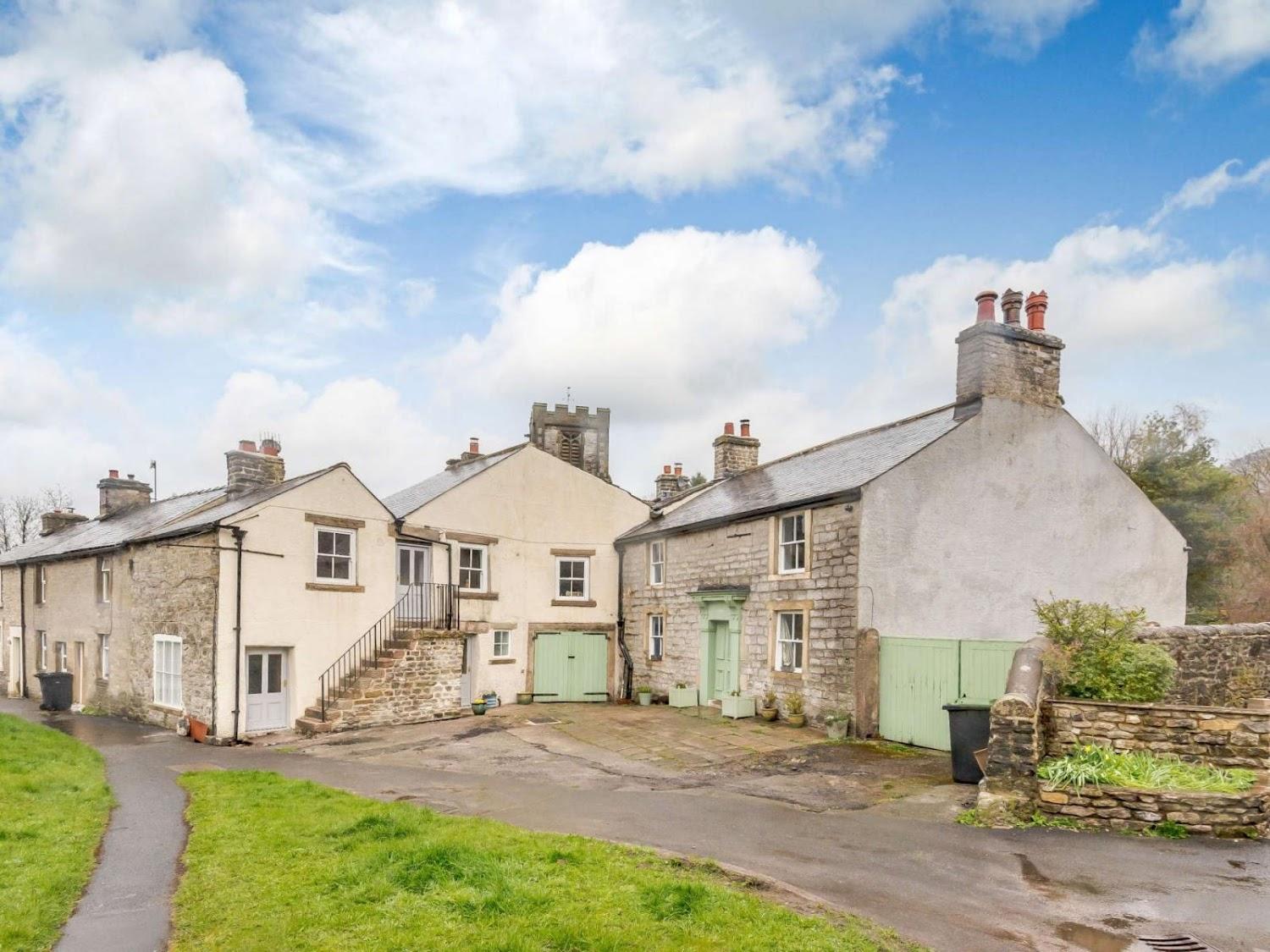 Cover Image for Lyndale Cottage Ltd