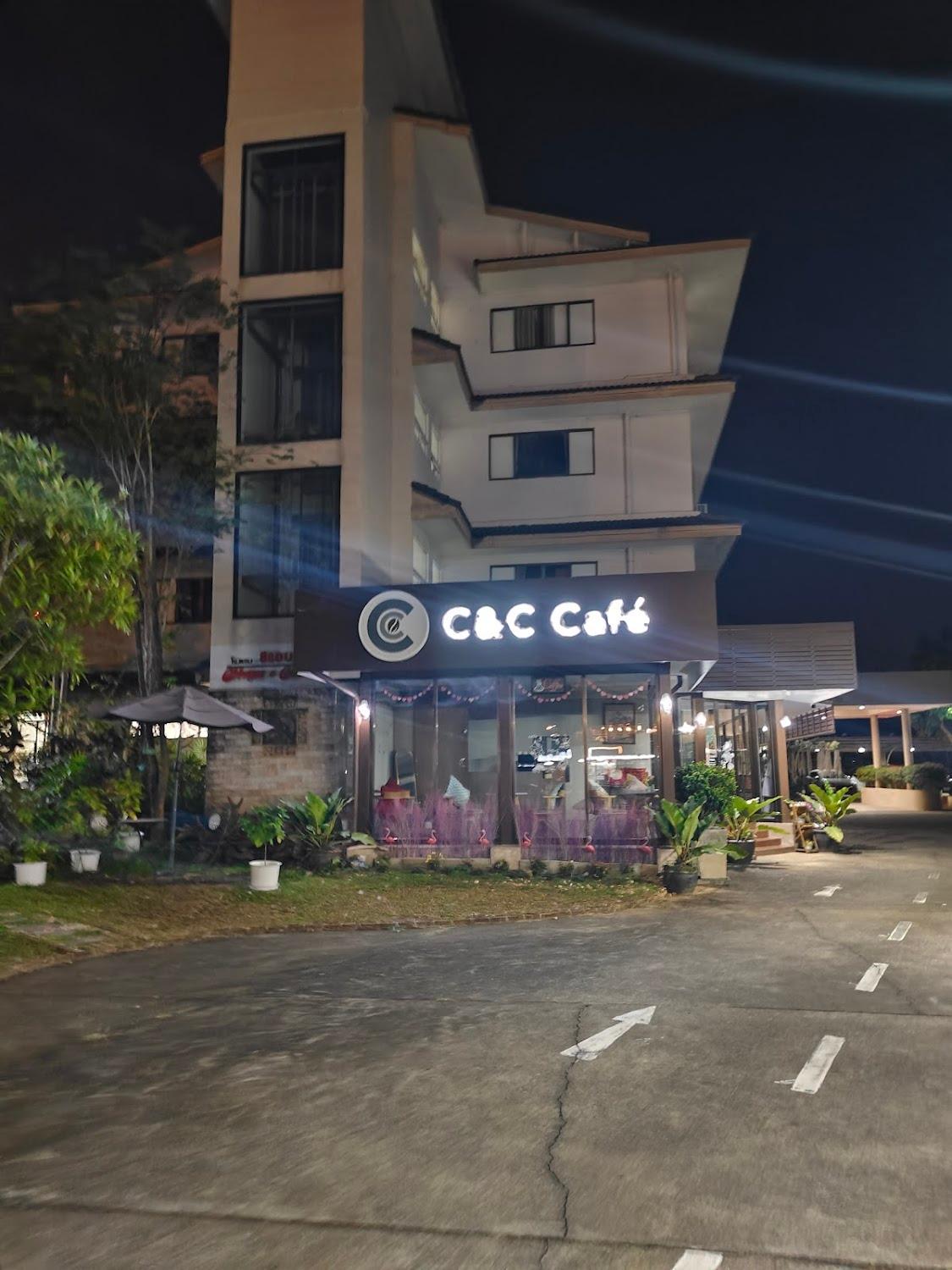 Cover Image for Cabbages And Condoms Inn (Baan Doo)